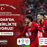 a-milli-takim-icin-tek-yurek-ay-yildizli-heyecanin-adresi-uskudar.jpg