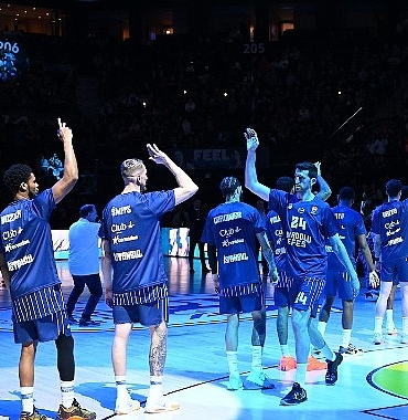 anadolu-efes-euroleaguein-ikinci-yarisinin-ilk-macinda-paris-basketballu-agirliyor.jpg