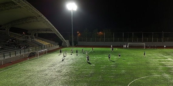 avcilar-belediyesinin-futbol-turnuvasinda-yari-final-heyecani.jpg