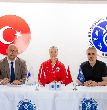 aydin-buyuksehir-belediyespor-cerag-duzeltir-ile-sozlesme-yeniledi.jpg