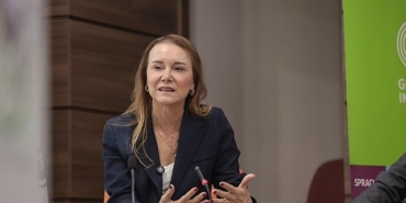 Başkan Mutlu, Konak’ın dirençli kent vizyonunu uluslararası konferansta anlattı