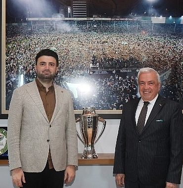 baskan-sadi-ozdemirden-bursaspora-tebrik-ziyareti.jpg