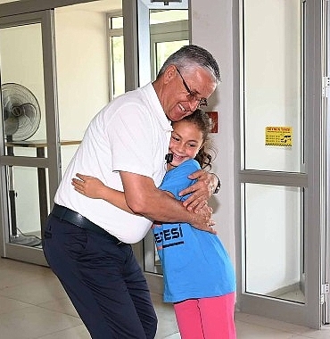 baskan-topaloglundan-sporculara-moral-ziyareti.jpg