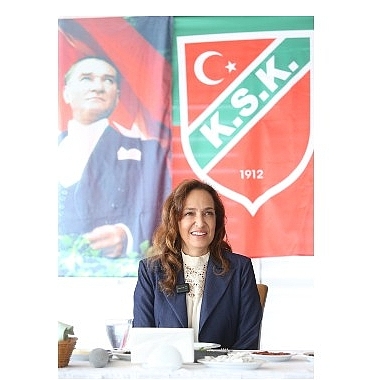 baskan-yildiz-unsal-kulubun-gelecegi-icin-ortak-irade-olusturulmali.jpg