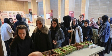 Bayrampaşa Belediyesi’nden lise son sınıf öğrencilerine YKS semineri