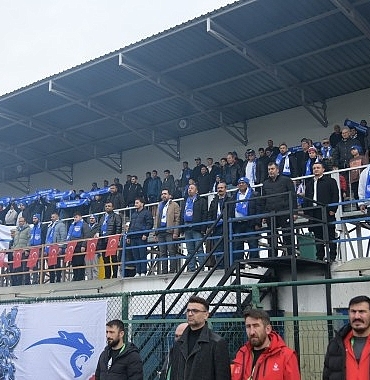 belediyespor-evinde-iznikspora-maglub-oldu.jpg