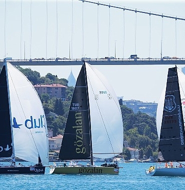 beymen-club-sailing-team-55-deniz-kuvvetleri-kupasinda-kursude-yer-aldi.jpg