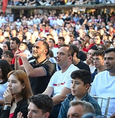 bornovada-tek-yurek.jpg
