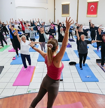 bucada-pilates-zumba-yoga-derslerine-kadinlardan-buyuk-ilgi.jpg