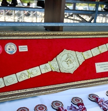 burhaniyede-ata-sporu-firtina-gibi-esti.jpg