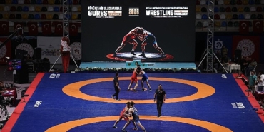 buyukakin-kocaeli-sporda-da-adini-dunyaya-duyuruyor.jpg