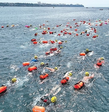 buyuksehir-belediyesi-x-waters-antalyaya-ikinci-kez-ev-sahipligi-yapti.jpg