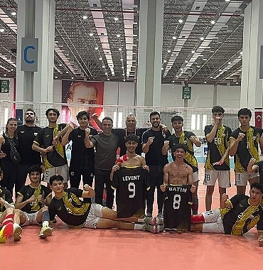 buyuksehir-belediyespor-voleybolda-son-8de.jpg
