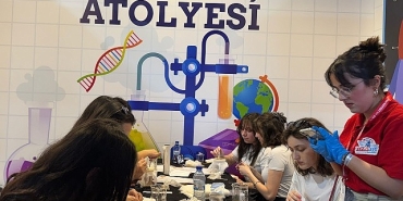 canik-ozdemir-bayraktar-kesif-kampusu-atolyeleri-teknofest-kktcnin-ilk-gununde-ziyaretci-akinina-ugradi.jpg