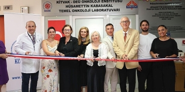 deude-kit-vak-destekli-onkoloji-laboratuvari-acildi.jpg