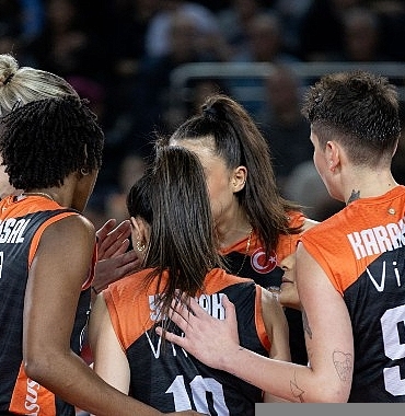 eczacibasi-dynavit-axa-sigorta-kadinlar-kupa-voleyi-ikinci-sirada-tamamladi.jpg