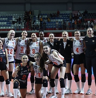 eczacibasi-dynavit-galatasaray-daikini-maglup-etti.jpg