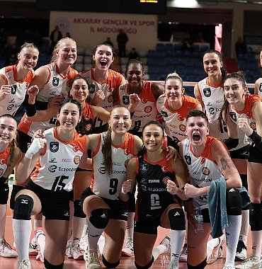 eczacibasi-dynavit-ikinci-yariya-galibiyetle-basladi.jpg