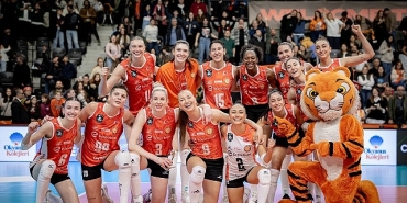 eczacibasi-dynavit-olympiacos-karsisinda-3-0-galip.jpg