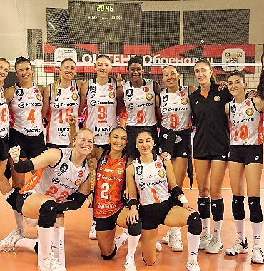 eczacibasi-dynavit-sirbistandan-galibiyetle-donuyor.jpg
