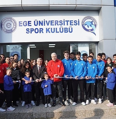 ege-universitesi-sualti-ragbisi-turkiye-sampiyonasinda-dortte-dort-yapti.jpg