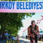 florya-sahilinde-nefes-kesen-triatlon-heyecani.jpg