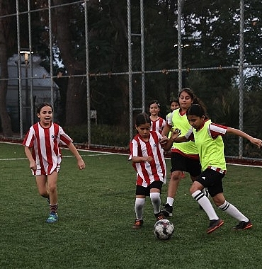futbol-akademisinde-yaz-donemi.jpg
