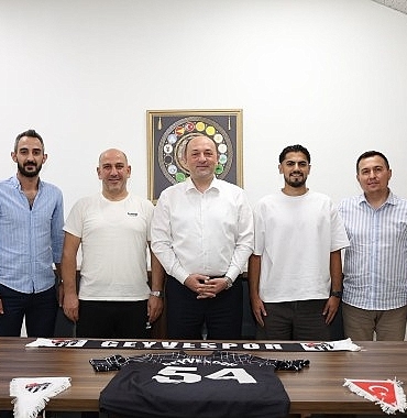 geyvesporda-yeni-donem-basladi-mehmet-gumustas-ve-beyazit-bektas-goreve-getirildif.jpg