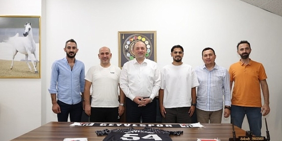 geyvesporda-yeni-donem-basladi-mehmet-gumustas-ve-beyazit-bektas-goreve-getirildif.jpg