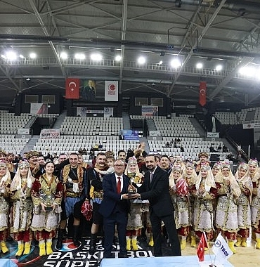 halk-oyunlari-yarismasina-manisa-buyuksehir-belediyespor-damga-vurdu.jpg