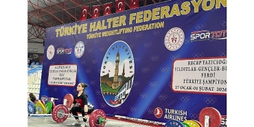 hatice-kizmaz-nevsehir-tarihinde-ilk-halter-sem-sporcusu-oldu.jpg