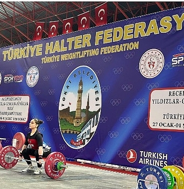 hatice-kizmaz-nevsehir-tarihinde-ilk-halter-sem-sporcusu-oldu.jpg