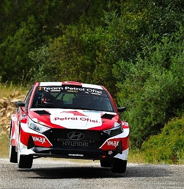 hyundai-motor-turkiyeden-en-genc-ralli-sampiyonuna-tam-destek.jpg
