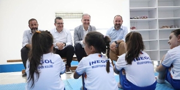 inegol-belediyesi-yaz-spor-okullarinda-1-792-cocuk-sporla-bulustu.jpg