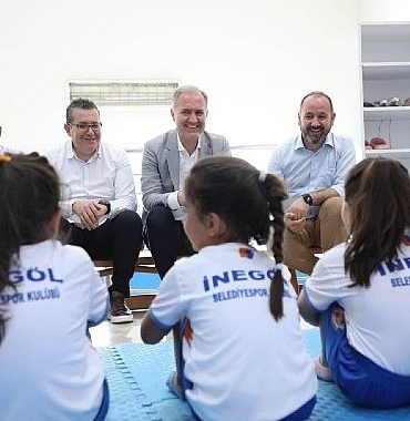 inegol-belediyesi-yaz-spor-okullarinda-1-792-cocuk-sporla-bulustu.jpg