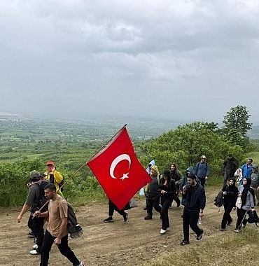 inegolde-doga-severler-19-mayis-ve-genclik-haftasi-icin-yurudu.jpg