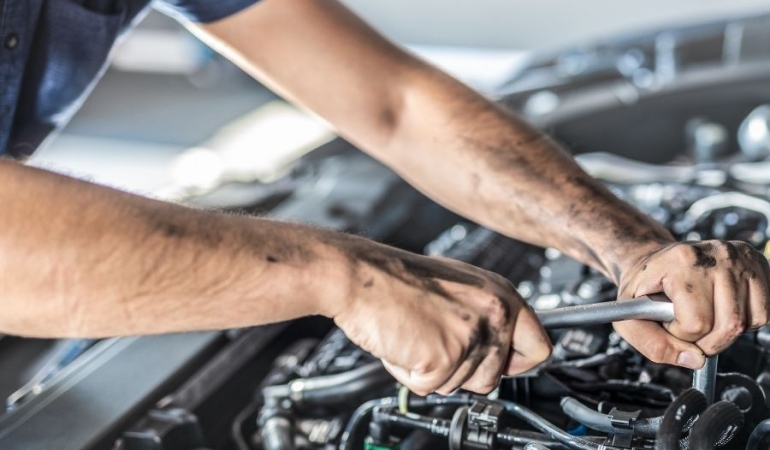 İzmirde Premium Araçlar İçin Doğru Servis Seçimi