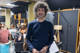 izmirin-muzik-hayatina-yeni-soluk.jpg