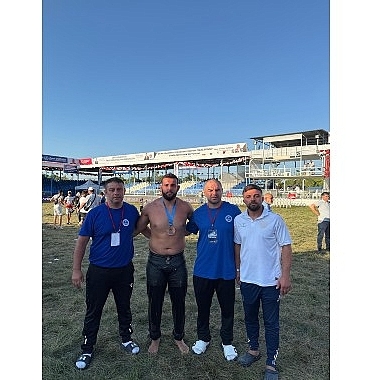 kagitspor-bukreste-minderi-salladi.jpg