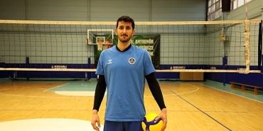 kagitspor-voleybolda-efeler-ligi-diyor.jpg