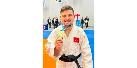 kagitsporda-basari-ruzgari-dinmiyor.jpg