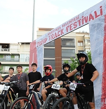 karsiyaka-belediyesinden-turkiyede-bir-ilk-heyecan-dolu-pump-track-gece-yarisi.jpg
