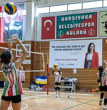 karsiyakada-yaz-spor-okullari-basliyor.jpg