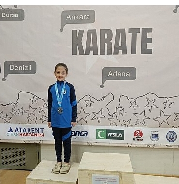 kartepe-belediyespor-karate-takimindan-gurur-veren-basari.jpg