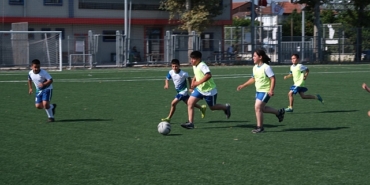 kartepede-yaz-spor-okullarina-yogun-ilgi.jpg