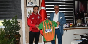 kemer-belediye-merkez-spor-yonetiminden-baskan-topalogluna-ziyaret.jpg