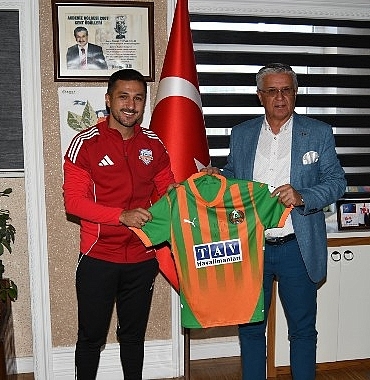 kemer-belediye-merkez-spor-yonetiminden-baskan-topalogluna-ziyaret.jpg