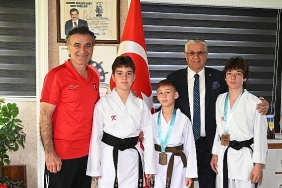 kemer-belediyesi-karate-takimindan-iki-madalya.jpg
