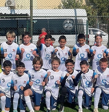 kemer-belediyespor-u11-takimi-3-puani-3-golle-aldi.jpg
