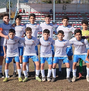 kemer-u14-takimi-kepezle-1-1-berabere-kaldi.jpg